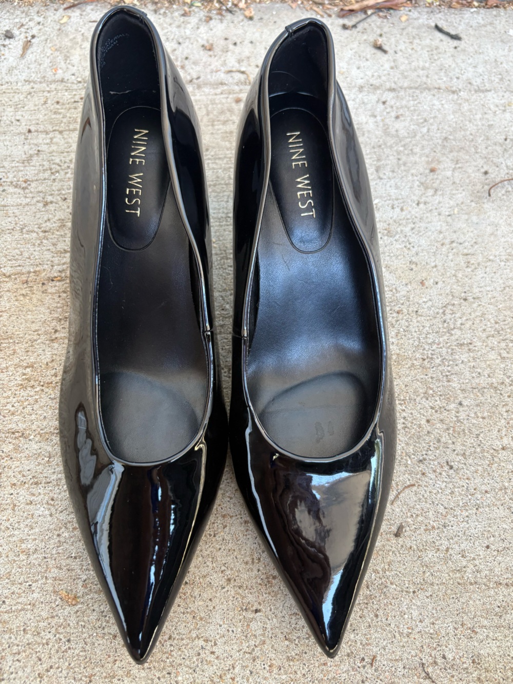 Nine West Amable Women’s Pointed Toe Dress Pumps Heels Size 6.5 Black Glossy - Picture 2 of 6